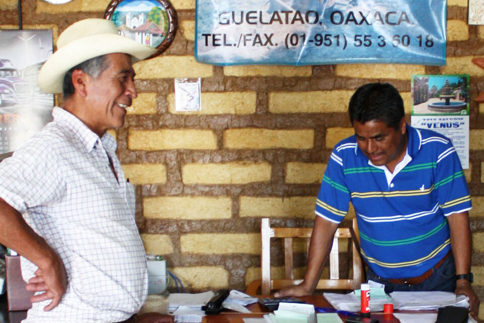 Carlos und Felix, Schatzmeister und Präsident der UNOSJO 2011, Kaffeebauern aus Santa Gertrudis und Yagavila.