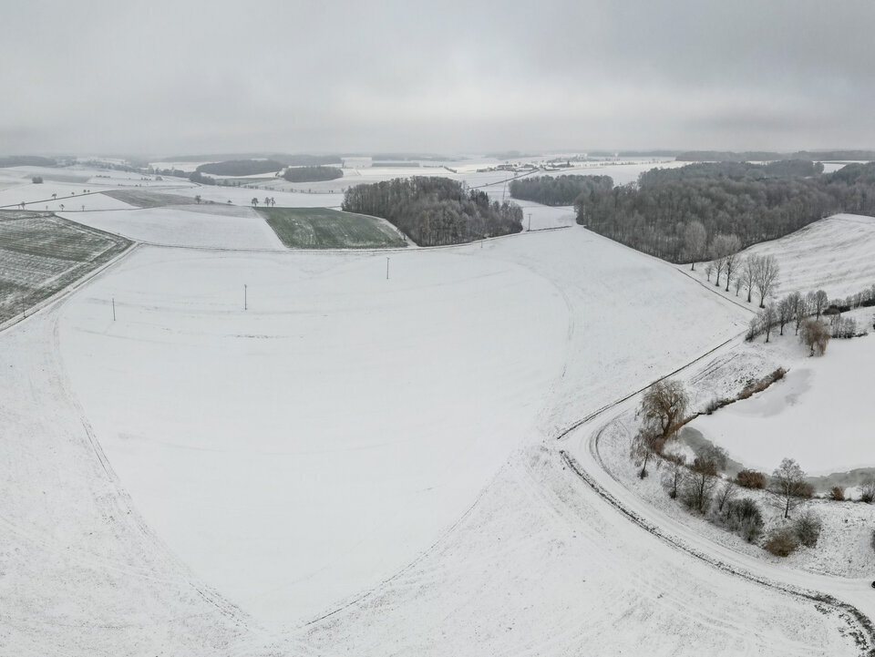 Bei Wolken und Schnee im Dezember 2022. - Foto / Copyright: Uwe Stöffler