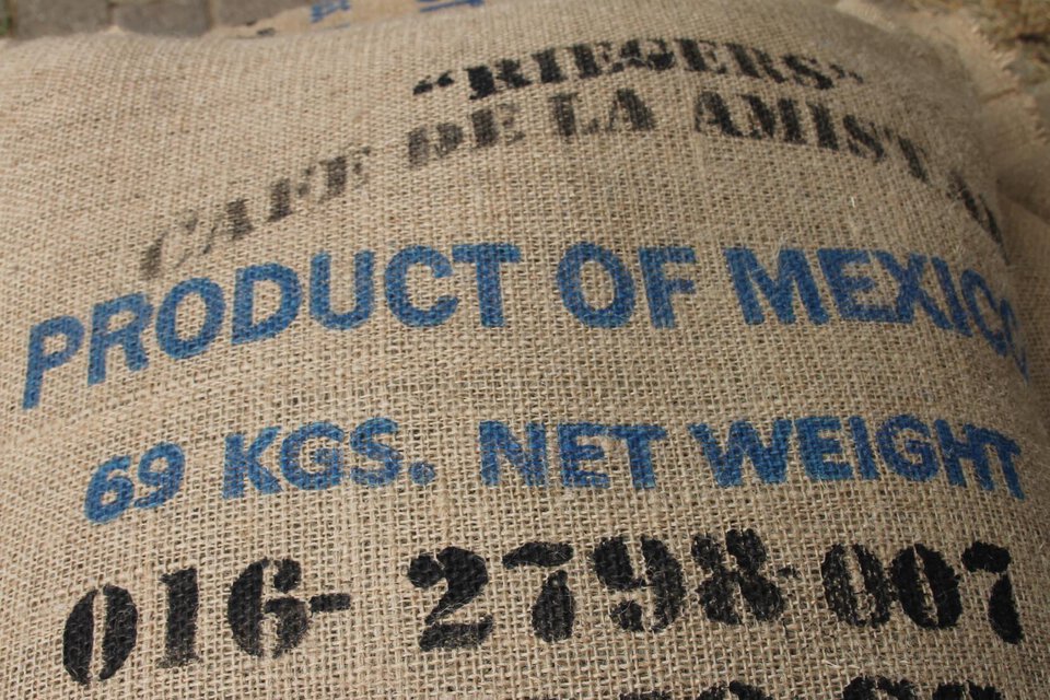 Seit Jahrhunderten nicht verändertes Kaffeesackgewicht: 69 kg / Sack